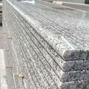 绍兴芝麻白楼梯踏步 花岗岩楼梯板材