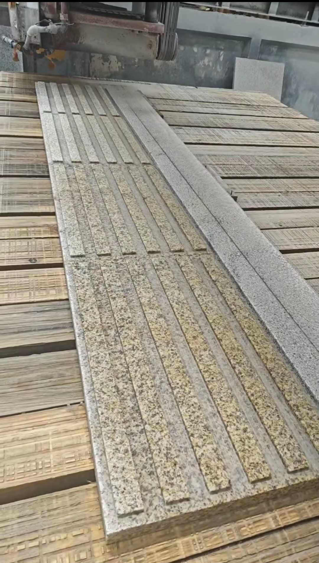 绍兴黄金麻盲道石 盲条
